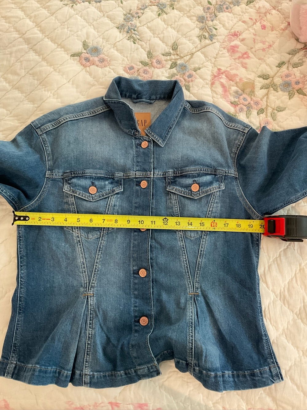 GAP Women's Medium Blue Fitted Denim Jacket - Picture 7 of 9